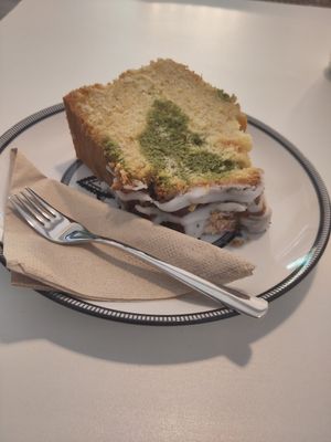 Vegan matcha orange cake at Soul of Coffee in Berlin