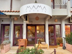  at Mama Nature  in Bar