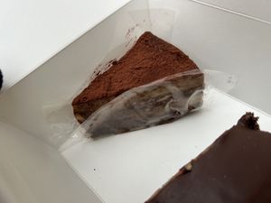 Tiramisu Schnitte 5,39€  at Maran Vegan in Vienna