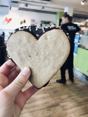 Chocolate heart cookie at Maran Vegan in Vienna