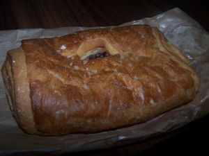 Pastry from the cafe section at Maran Vegan in Vienna