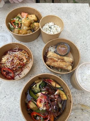 Fried Summer rolls, „no papaya salad“, vegan salmon, tamarind tofu.   at Chay Vegan - Emporia in Malmo