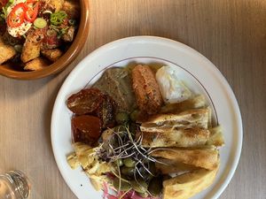 Meze mix and patatas  at Fir in Malmo