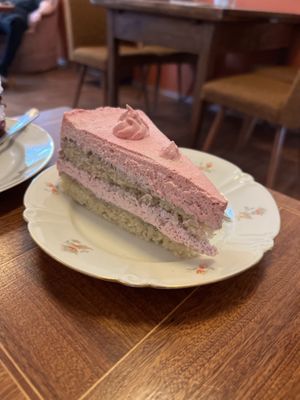   at V-Cake Cafe in Dresden