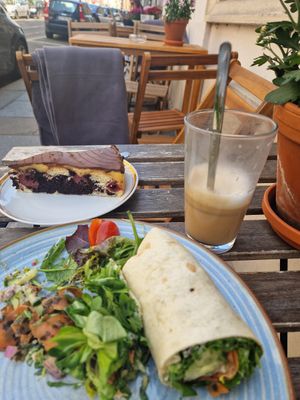  at V-Cake Cafe in Dresden