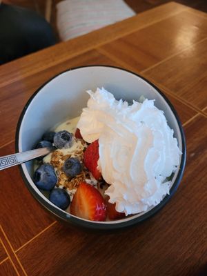 Ice cup with vanilla ice cream, homemade Advocaat, granola   at V-Cake Cafe in Dresden