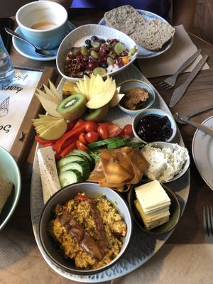 Frühstück für zwei Personen  at V-Cake Cafe in Dresden