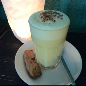 hot Vanilla Apple milk at Chaostheorie in Berlin
