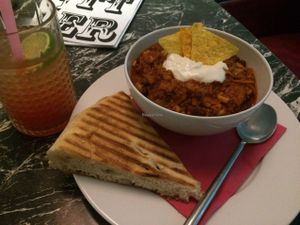 Chili con Tofu at Chaostheorie in Berlin
