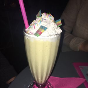 Mango milkshake at Chaostheorie in Berlin