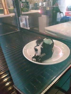 Cake display at Chaostheorie in Berlin