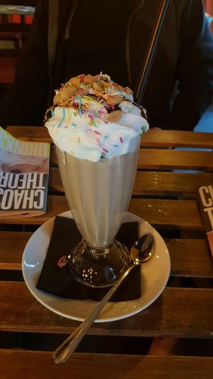 Snickas Milk Shake at Chaostheorie in Berlin