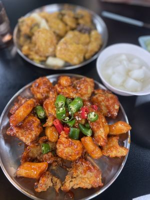 I ordered 2 flavoring. Red Hot(Spicy) & Jalapeño Mayo  at Kong Dyak Kong Dyak - 콩댝콩댝 in Gyeonggi-do