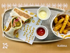 Veggy wrap at Karma The Bistronomy in Cefalu