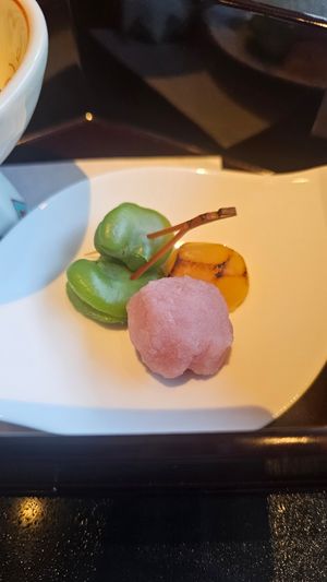 Night 2, Chestnut, peas at Yunosato in Hokkaido