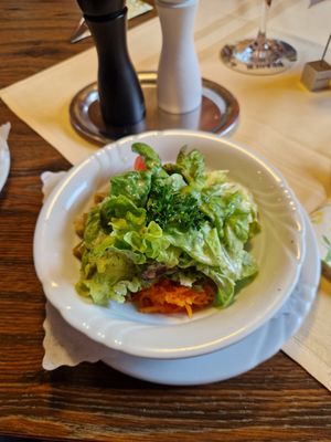 Beilagensalat at Hotel-Restaurant zur Linde in Erbach
