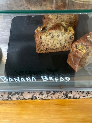 Vegan banana bread at Quisqueya in Madrid
