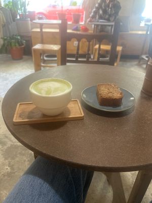 Matcha latte & Banana bread.  at Quisqueya in Madrid
