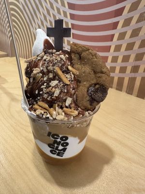 Mount Royal vegan sundae   at Iconoglace - Mile-end in Montreal