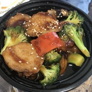 sesame chicken  at Veggie Heaven in Somerset