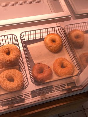  at Nopa Bagels in Madrid