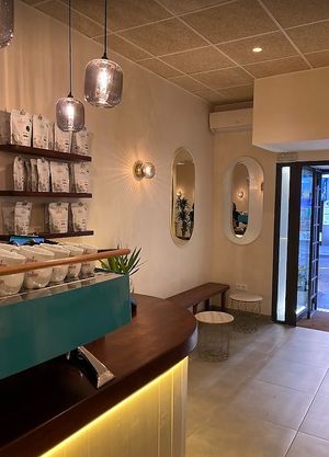 Interior space at Vortex Coffee Society in Madrid