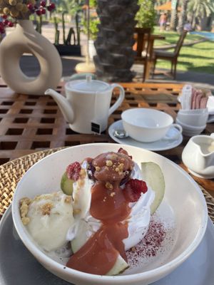 Vegan pavlova   at Alma Mexican - Emirates Palace in Abu Dhabi