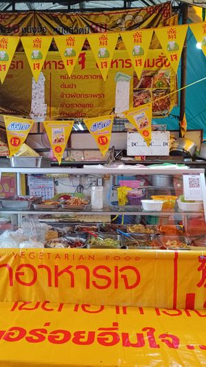 PRAPAI Vegan Food at PRAPAI Vegan Food - Youta Vegetarian Food in Bangkok