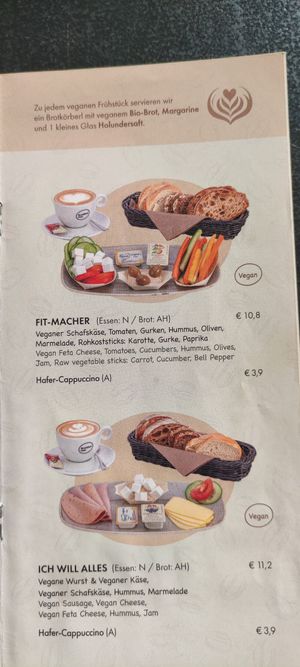 Vegan breakfast choices at Breakfast Club in Innsbruck