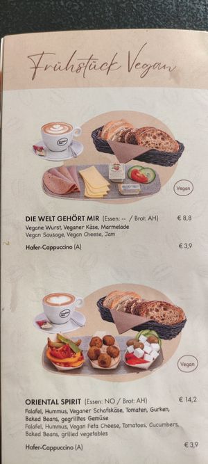 Vegan breakfast choices at Breakfast Club in Innsbruck