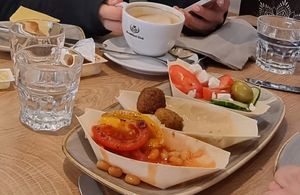  at Breakfast Club in Innsbruck