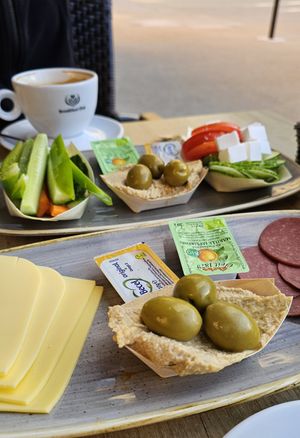  at Breakfast Club in Innsbruck