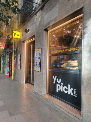 Entrance at Yupick Café in Madrid