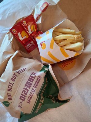  at LOTTERIA Yongsan Station  in Seoul