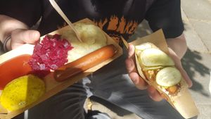 Tofu sausages with roots and the regular roast hotdog at Den Okologiske Polsemand - Food Stall in Copenhagen