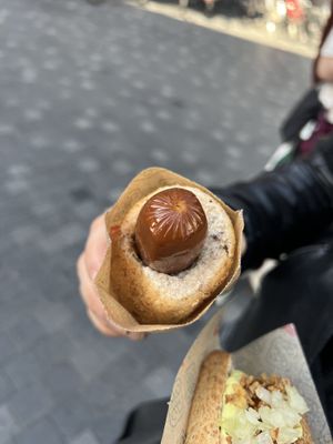 Vegan hotdog   at Den Okologiske Polsemand - Food Stall in Copenhagen
