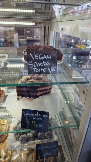  at Inna‘s Gelato & Cakery in Munich