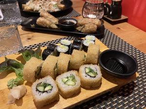 Veganes Sushi und gebratene Glasnudeln  at Asia Palast Warnemünde in Rostock