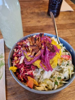 Igen en lækker salat fra Fika 😋  at Fika in Aarhus