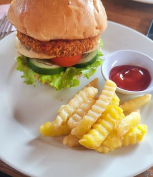 Vegan Bali Burger at Healthy Warung Campuhan Restaurant in Ubud