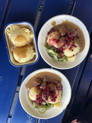Vegan Köttbullar with extra smashed potatoes    at Möllers Köttbullar - Danziger Str. in Berlin