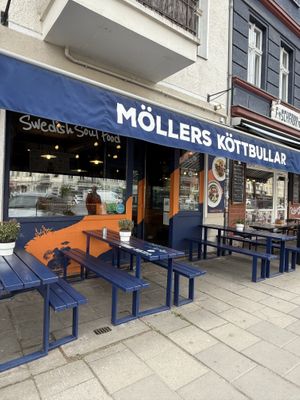 Outdoor seatings and entrance  at Möllers Köttbullar - Danziger Str. in Berlin