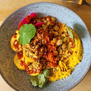 Nourish bowl at Home Farm Café in Bovey Tracey