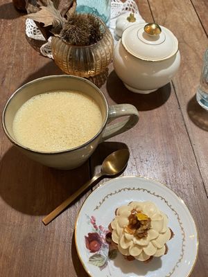   at Autour d'un Gâteau in Niort