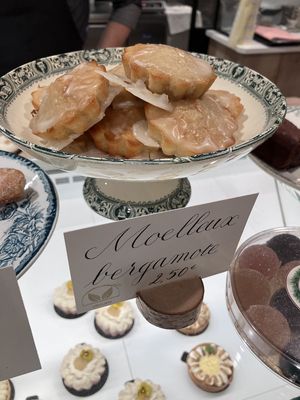 En boutique  at Autour d'un Gâteau in Niort