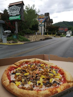 Tempeh Ananas Champignons at Mellow Mushroom in Gatlinburg