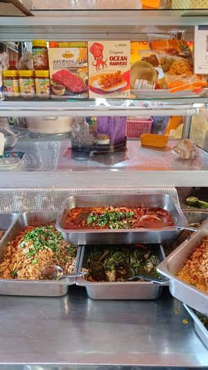 Noi 17 Vegetarian Food / เจ๊น้อย อาหาร 17 at Jae Noi 17 Vegetarian Food - เจ๊น้อย อาหาร 17 in Bangkok