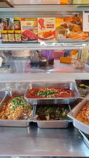 Noi 17 Vegetarian Food / เจ๊น้อย อาหาร 17 at Jae Noi 17 Vegetarian Food - เจ๊น้อย อาหาร 17 in Bangkok