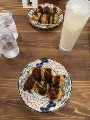   at Pivot BASE Cafe & Bar ＠Dotonbori in Osaka