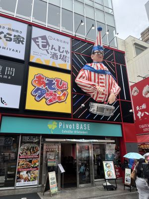   at Pivot BASE Cafe & Bar ＠Dotonbori in Osaka